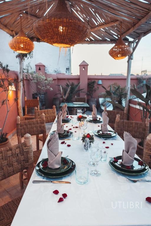 Extraordinary villa, Medina