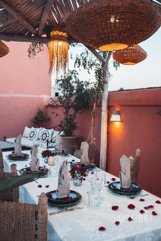 Extraordinary villa, Medina