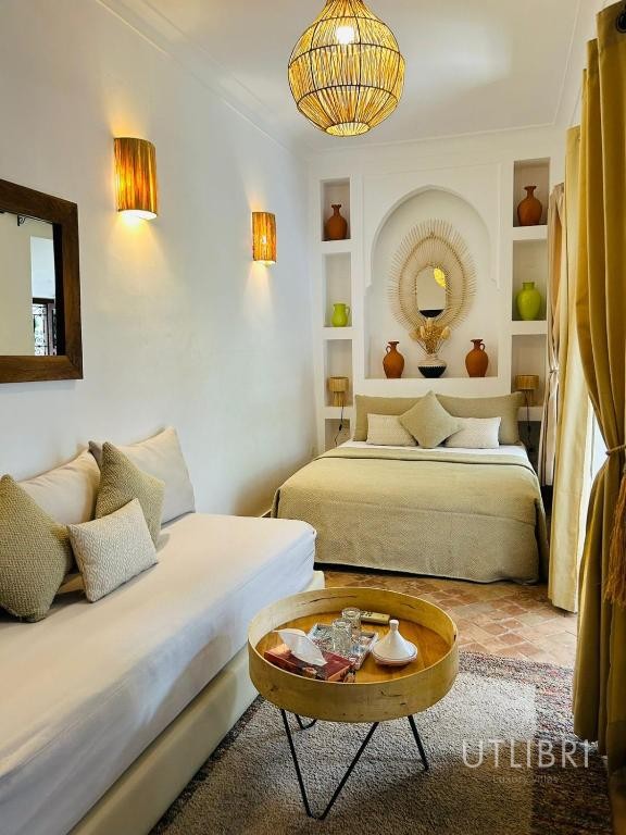 Extraordinary villa, Medina