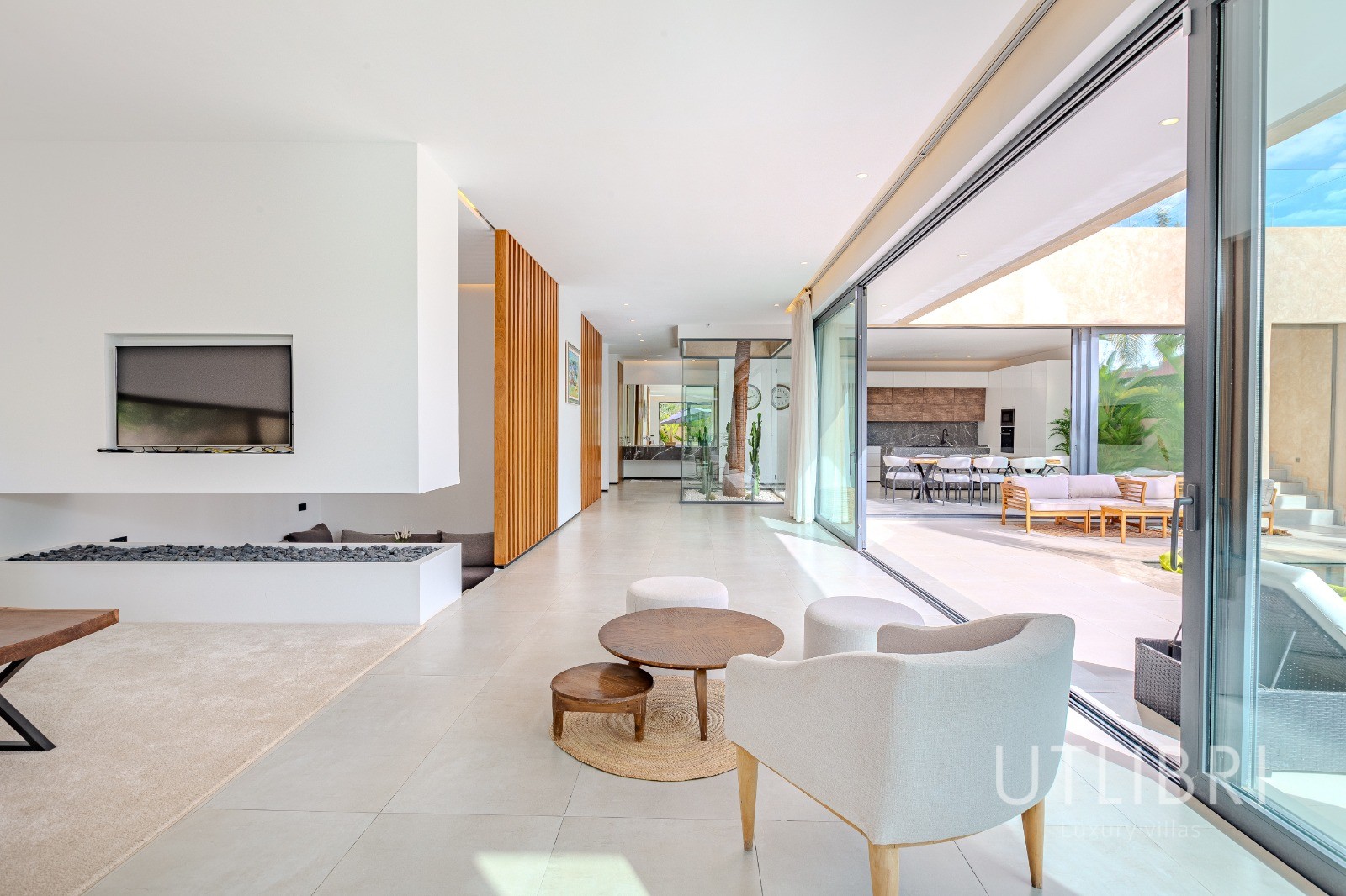 Extraordinary villa, Targa