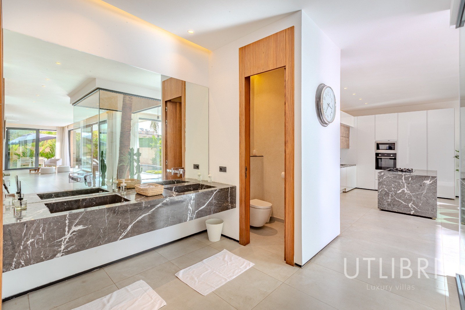 Extraordinary villa, Targa