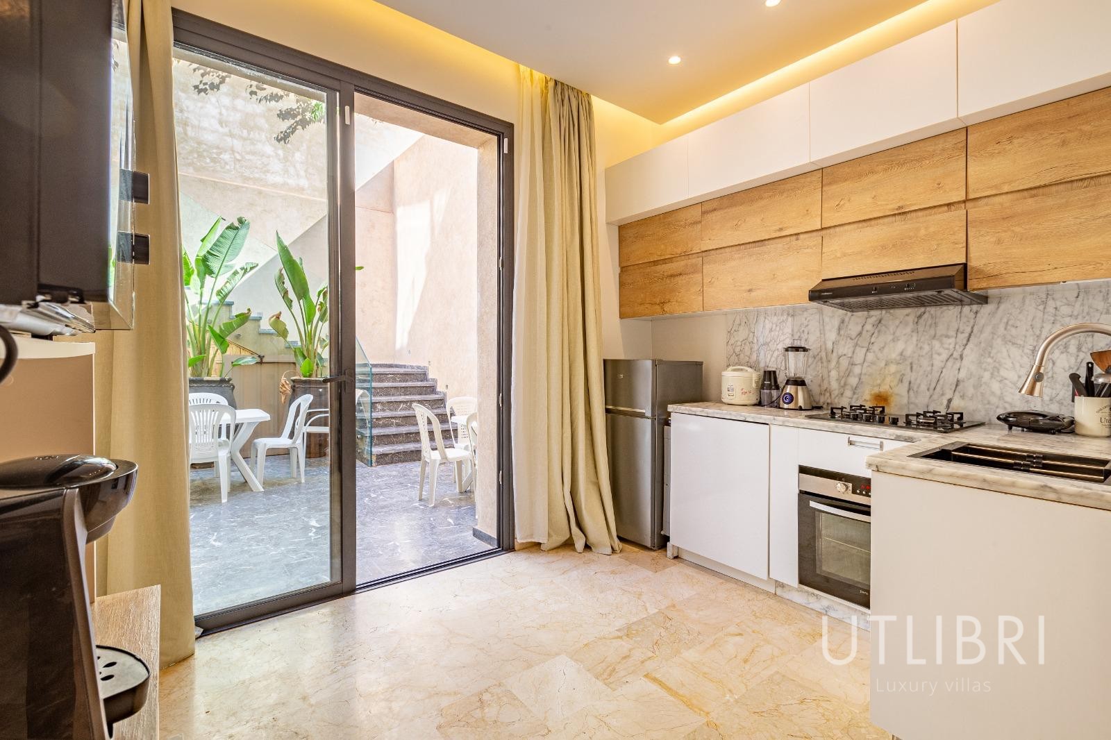 Extraordinary villa, Targa