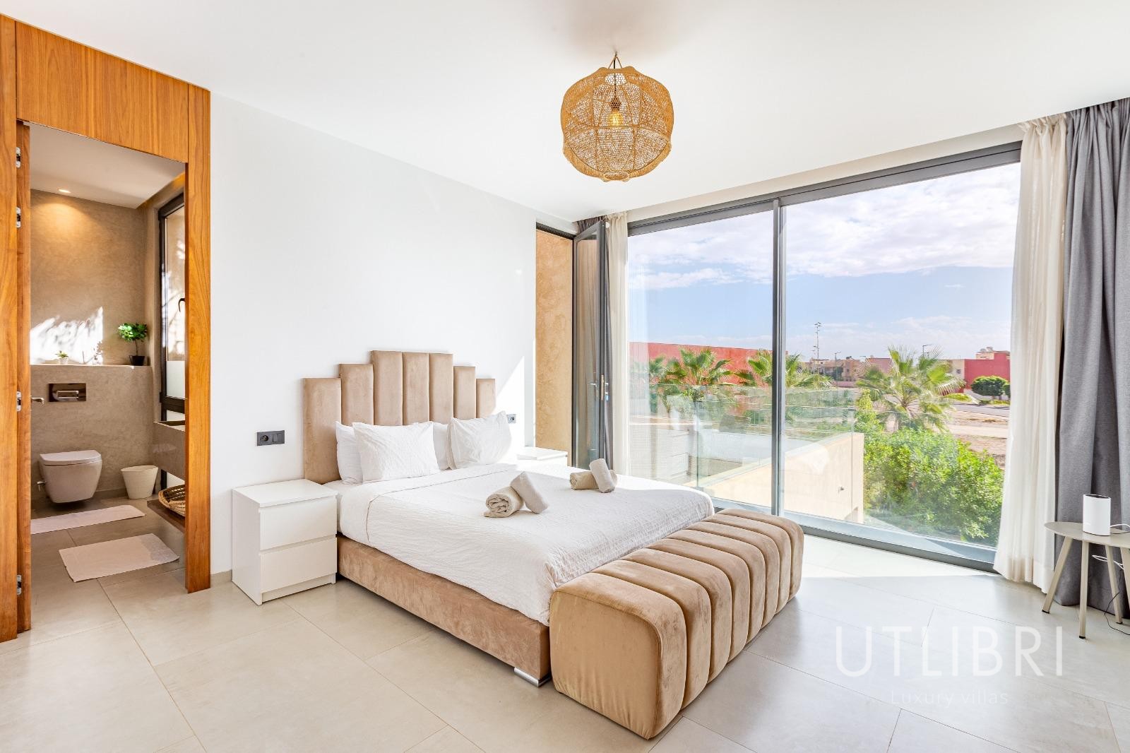 Extraordinary villa, Targa