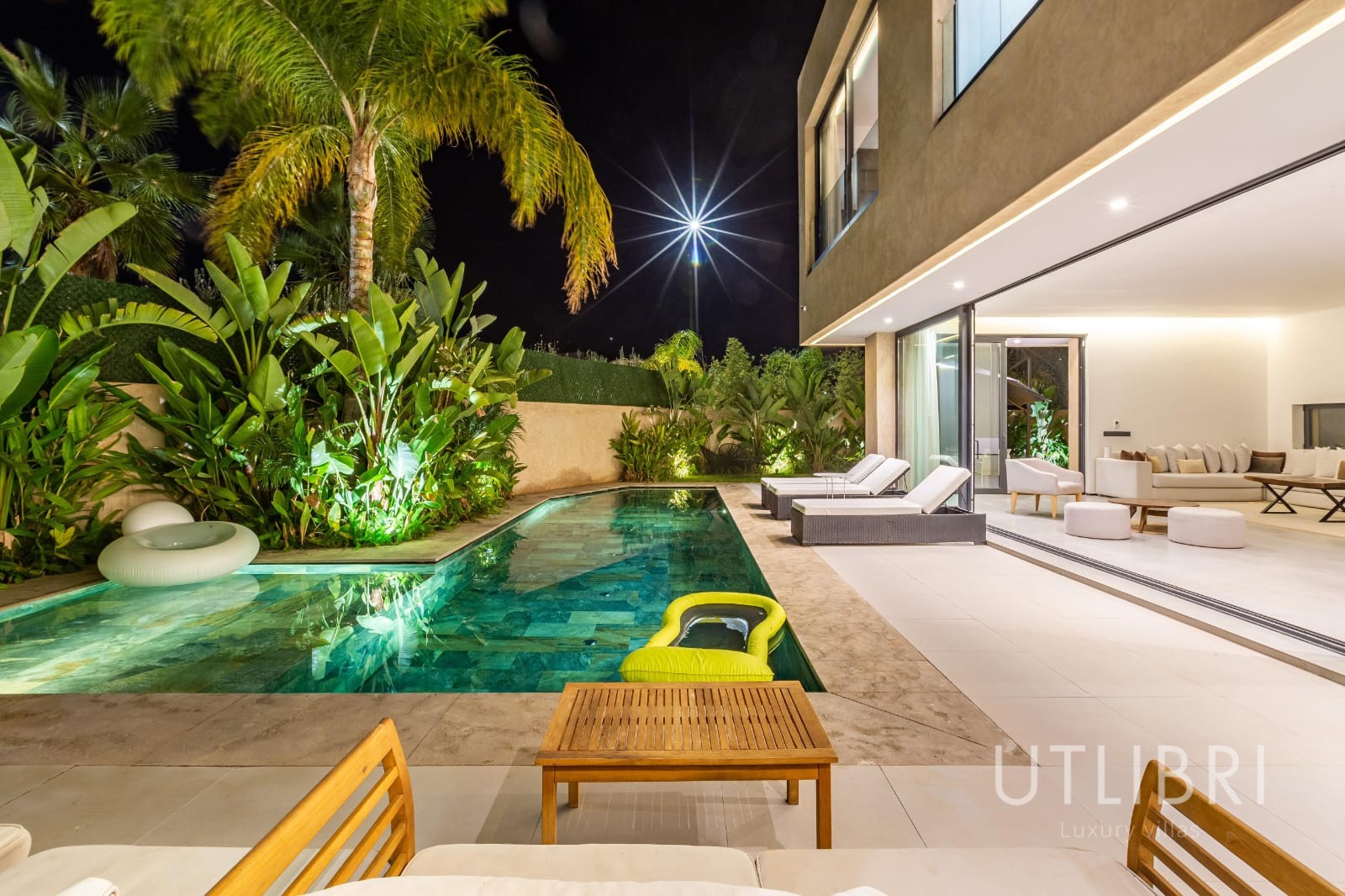 Extraordinary villa, Targa